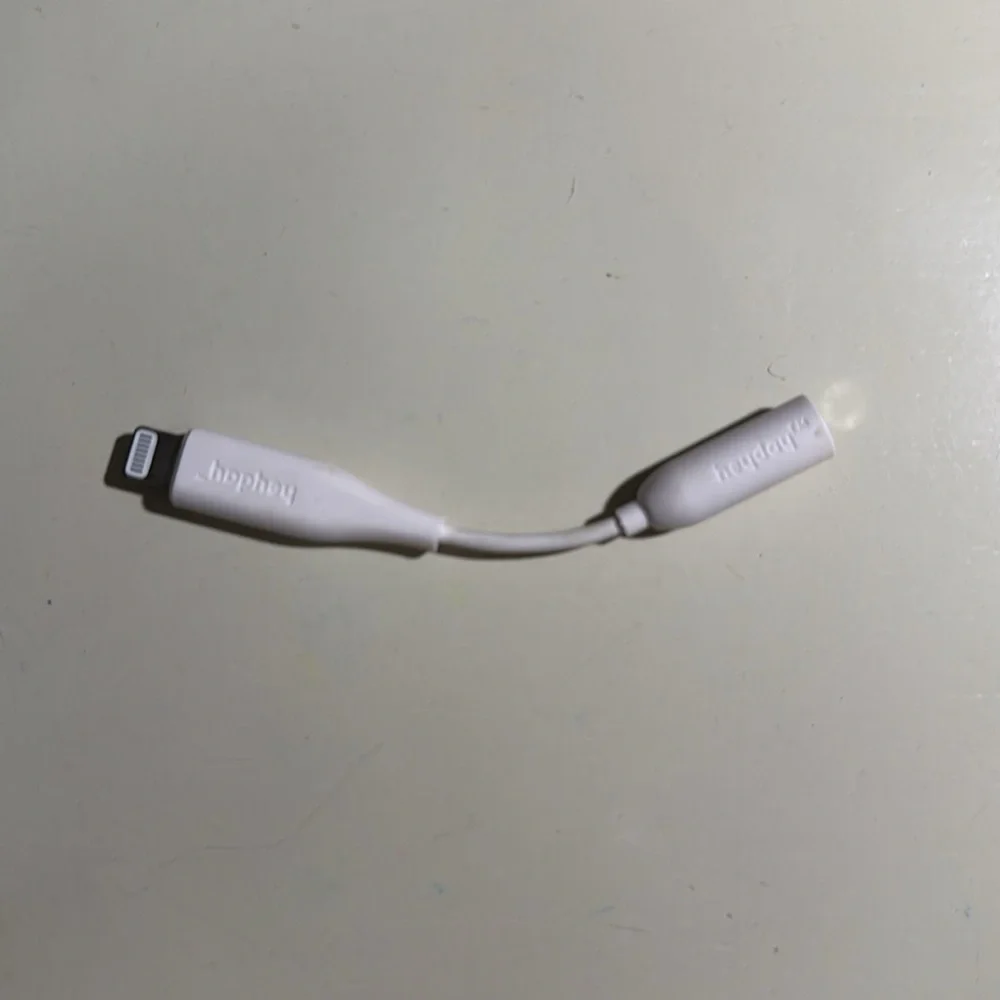 3” Lightning to Aux Audio Adapter - heyday white